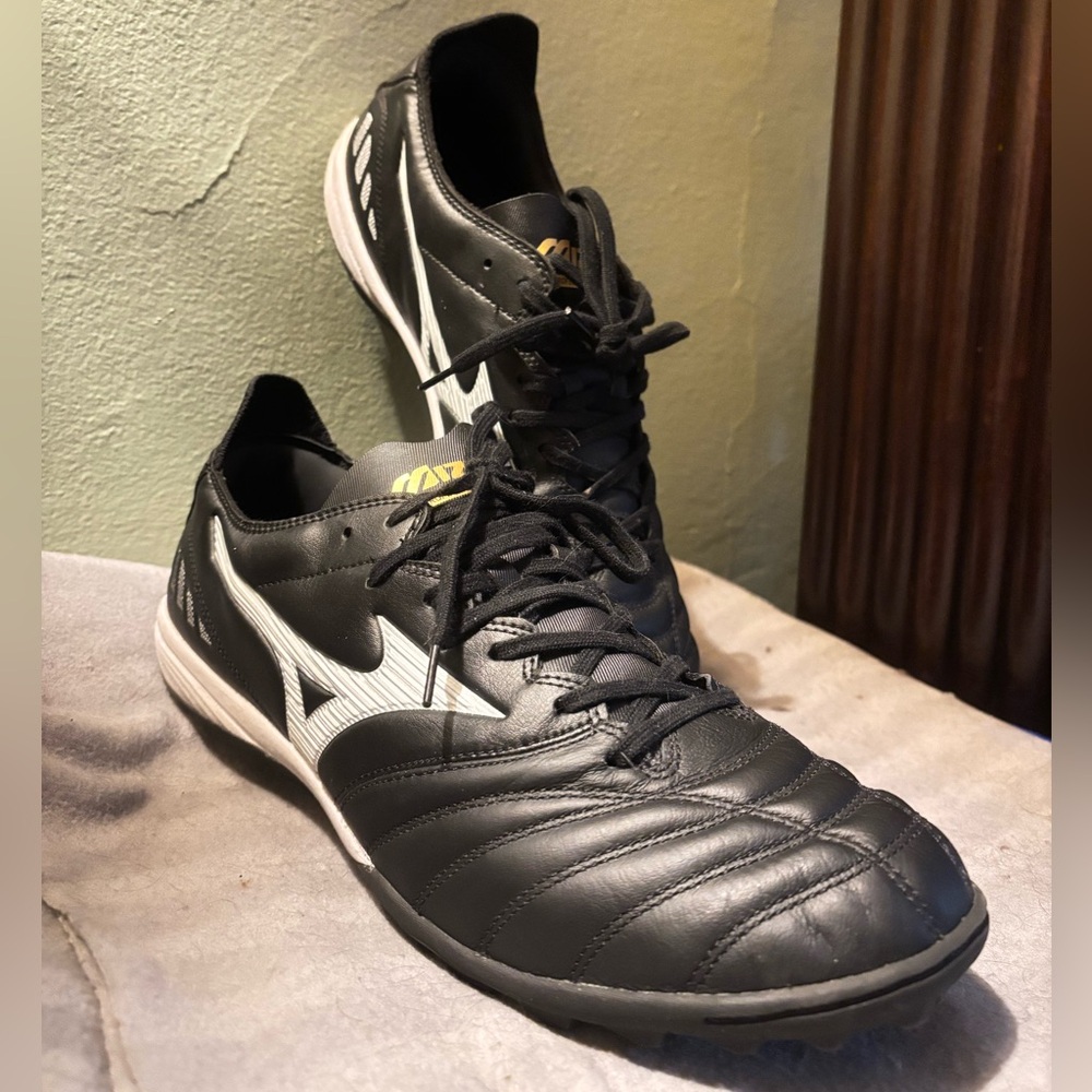 MIZUNOMORELIA NEO PRO TURF SOCCER SHOES